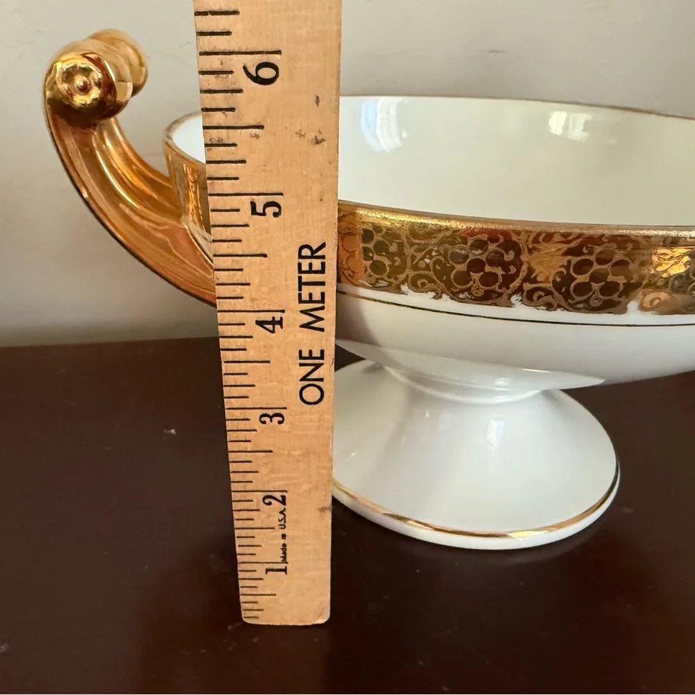 Vtg Hutschenreuther‎ Gelb Bavaria Germany 10” Serving Dish White & Gold Pedestal